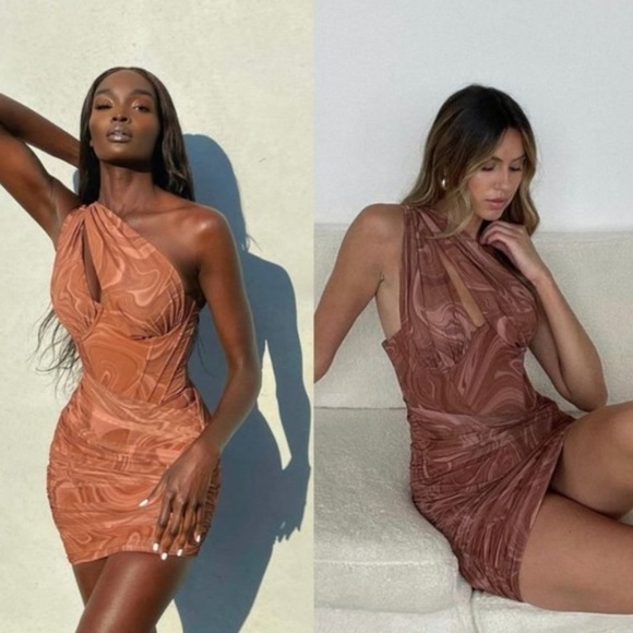 House of CB Clementine Swirl Print Cut Out Mini Dress - Picture 4 of 11